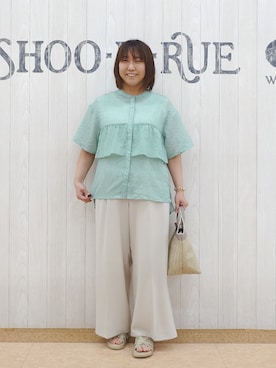 「SHOO・LA・RUE（シューラルー）のフロントフリル シアーワッシャーブラウス（シャツ/ブラウス、グリーン系）」を使った、とろろさん（レディース・153cm）の夏コーディネート