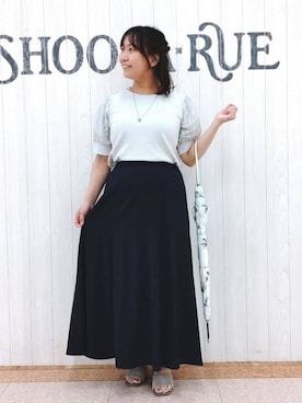 「アイテム（長傘、ホワイト系）」を使った、とろろさん（レディース・153cm）の夏コーディネート