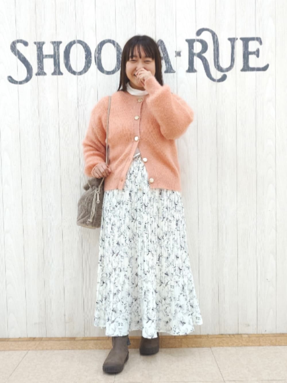 とろろ(SHOO・LA・RUE)｜DRESKIPのカーディガン/ボレロを使った
