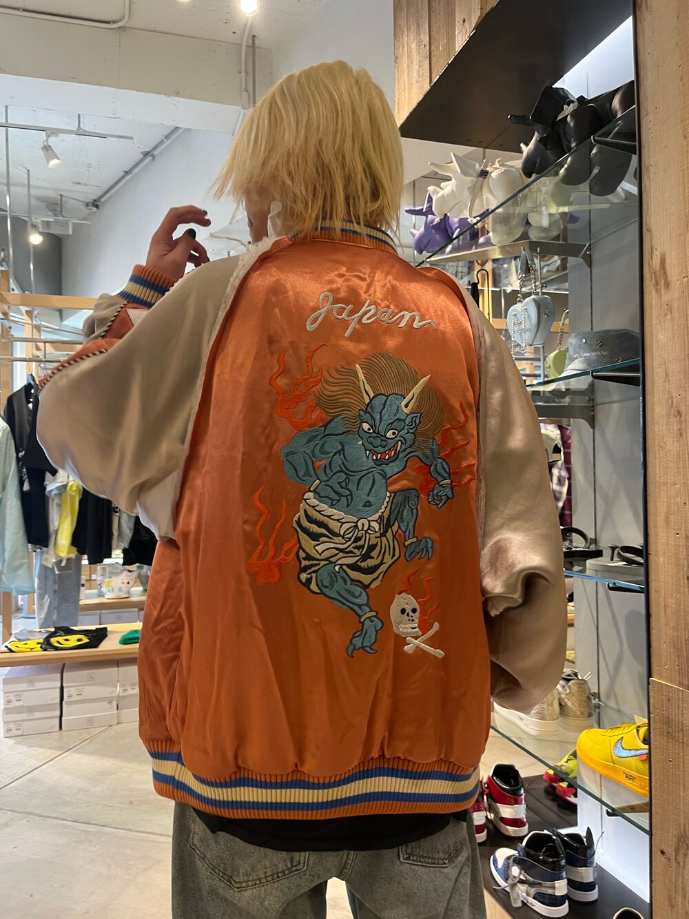 「今日のコーデ、春服、大人コーデ、きれいめカジュアル、ストリートMIX」｜「el condcuterのアイテム（ジャケット/アウター、オレンジ系）」を使った、hayato0717さん（メンズ・175cm）の春コーディネートの1枚目の写真
