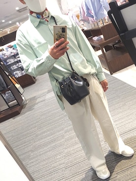 xi(相互)さん（メンズ・171cm）の春コーディネート