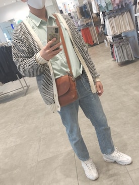 xi(相互)さん（メンズ・171cm）の春コーディネート