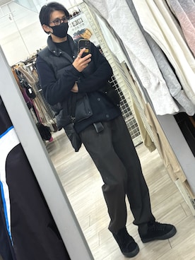 「アイテム（ボディバッグ/ウエストポーチ）」を使った、xi(相互)さん（メンズ・171cm）の秋コーディネート