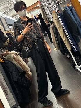 「アイテム（キーケース/キーアクセサリー）」を使った、xi(相互)さん（メンズ・171cm）の秋コーディネート