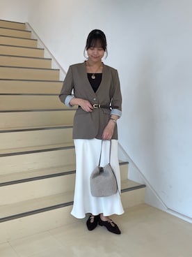 「アイテム（ノーカラージャケット）」を使った、ワタナベさん（レディース・157cm）の秋コーディネート