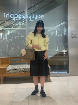 「アイテム（チャーム）」を使った、ワタナベさん（レディース・157cm）の秋コーディネート