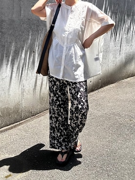 「notch.（ノッチ）の【notch. by KR 】シアーヨークピンタックブラウス（シャツ/ブラウス、ホワイト系）」を使った、yuip02さん（レディース・161cm）の夏コーディネート