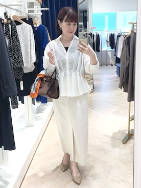 「アイテム（ストール/ショール）」を使った、yamaguchiさん（レディース・163cm）の秋コーディネート