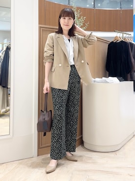 「アイテム（テーラードジャケット、イエロー系）」を使った、yamaguchiさん（レディース・163cm）の夏コーディネート