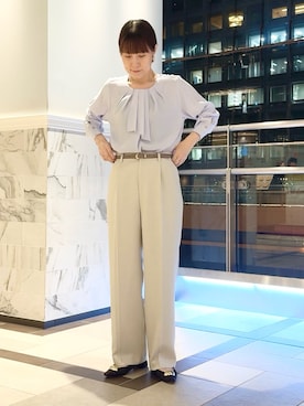 「NOLLEY’S（ノーリーズ）のウォッシャブル3WAYボウタイ風ブラウス（シャツ/ブラウス、ブルー系）」を使った、yamaguchiさん（レディース・163cm）の秋コーディネート