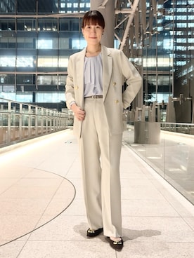 「NOLLEY’S（ノーリーズ）の《セットアップ対応》ウォッシャブルシャーク愛されセミワイドパンツ（その他パンツ、ベージュ系）」を使った、yamaguchiさん（レディース・163cm）の秋コーディネート