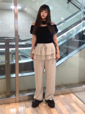 「jouetie（ジュエティ）のアイテム（スニーカー）」を使った、MOMOKAさん（レディース・160cm）の夏コーディネート