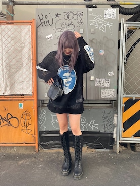 「ロックコーデ」｜「アイテム（アクセサリー）」を使った、MOMOKAさん（レディース・160cm）の冬コーディネート