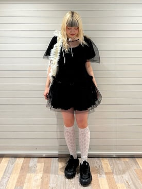 「アイテム（チョーカー）」を使った、MOMOKAさん（レディース・160cm）の夏コーディネート