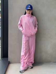 レア【新品】アディダス キャップ USA レディース ビッグトレフォイル 黒 adidas（アディダス）の「アディカラー クラシック トレフォイル