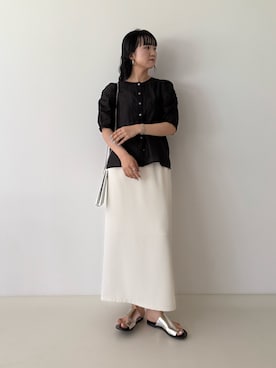 「オフィス」｜「アイテム（スカート）」を使った、YURIさん（レディース・163cm）の夏コーディネート