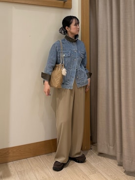 「fredy emue（フレディエミュ）の2WAYカラーデニムジャケット（デニムジャケット、ブルー系）」を使った、YURIさん（レディース・163cm）の秋コーディネート