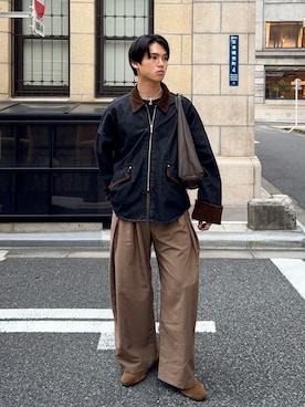 「soerte（ソエルテ）のアイテム（パンツ）」を使った、KAMMAさん（メンズ・178cm）の春コーディネート