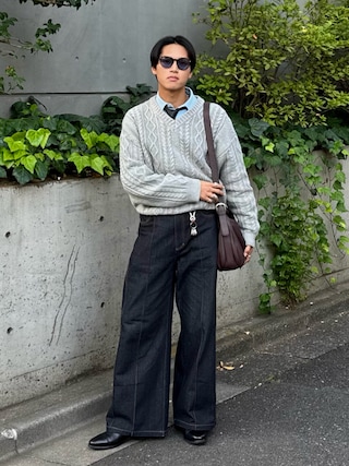 「LURAKU（ルラク）の【LURAKU】V-neck Short Length Cable Knit /  Vネック短丈ケーブルニット（ニット/セーター）」を使った、KAMMAさん（メンズ・178cm）の秋コーディネート