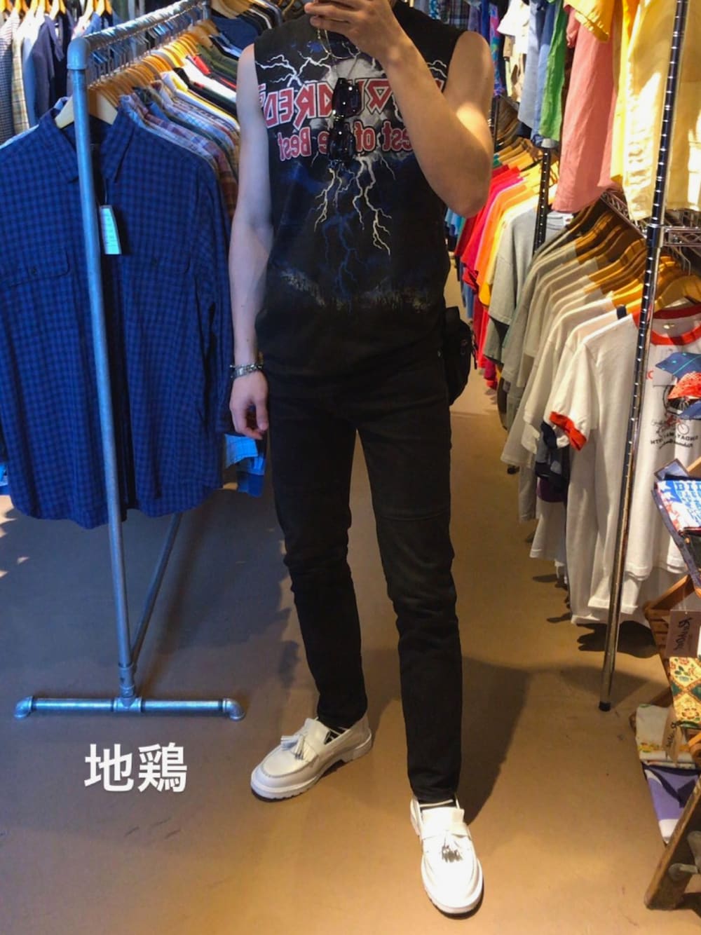 「春服、今日のコーデ、大人カジュアル、ootd、カジュアルコーデ、キレイめ、休日スタイル、ストリートMIX、デニム、outfit、お洒落さんとつながりたい、古着MIX、ローファー、バレンシアガ、BALENCIAGA」｜「Gosha Rubchinskiyのアイテム（ローファー、ホワイト系）」を使った、ttt0202takumiさん（メンズ・176cm）の春コーディネートの1枚目の写真