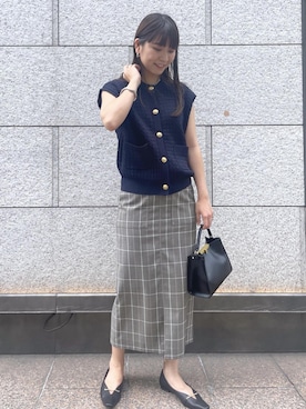 「ROPE'（ロペ）のリアルレザーチェーンモチーフフラットパンプス（パンプス、ブラック系）」を使った、kahoさん（レディース・160cm）の夏コーディネート
