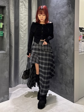 「EMODA（エモダ）のアイテム（ハンドバッグ）」を使った、中田鈴乃さん（レディース・157cm）の秋コーディネート