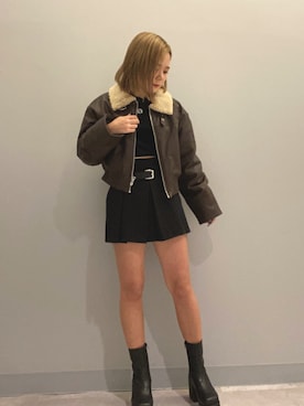 「クロップドトップス」｜「アイテム（ブルゾン）」を使った、中田鈴乃さん（レディース・157cm）の秋コーディネート