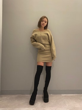 EMODAのアイテムを使った「ニーハイブーツ」の人気ファッション