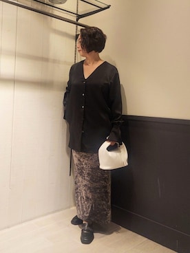 「ベロアスカート」｜「アイテム（ローファー）」を使った、ぱやしさん（レディース・155cm）の秋コーディネート