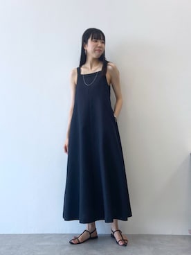 「アパートバイローリーズ」｜「アイテム（ジャンパースカート）」を使った、miiさん（レディース・172cm）の夏コーディネート