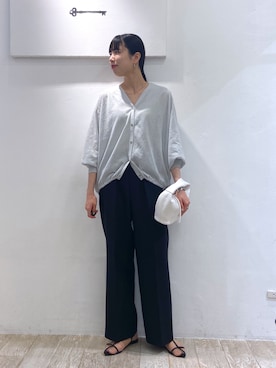 「アパートバイローリーズ」｜「アイテム（スラックス）」を使った、miiさん（レディース・172cm）の夏コーディネート