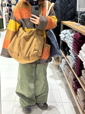 「アイテム（カーゴパンツ）」を使った、みにまむさん（レディース・150cm）の秋コーディネート