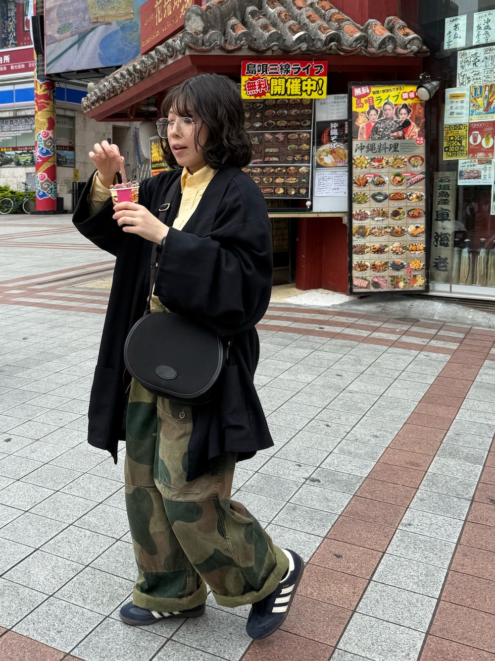 「古着、古着MIX、古着コーデ、vintage、ラルフローレン、テーラードジャケット、ベルギー軍、ブラッシュストロークカモ、adidas、samba、BRADY、春コーデ、ファッションを楽しもう」｜「POLO RALPH LAURENのアイテム（シャツ/ブラウス、イエロー系）」を使った、みにまむさん（レディース・150cm）の春コーディネートの1枚目の写真