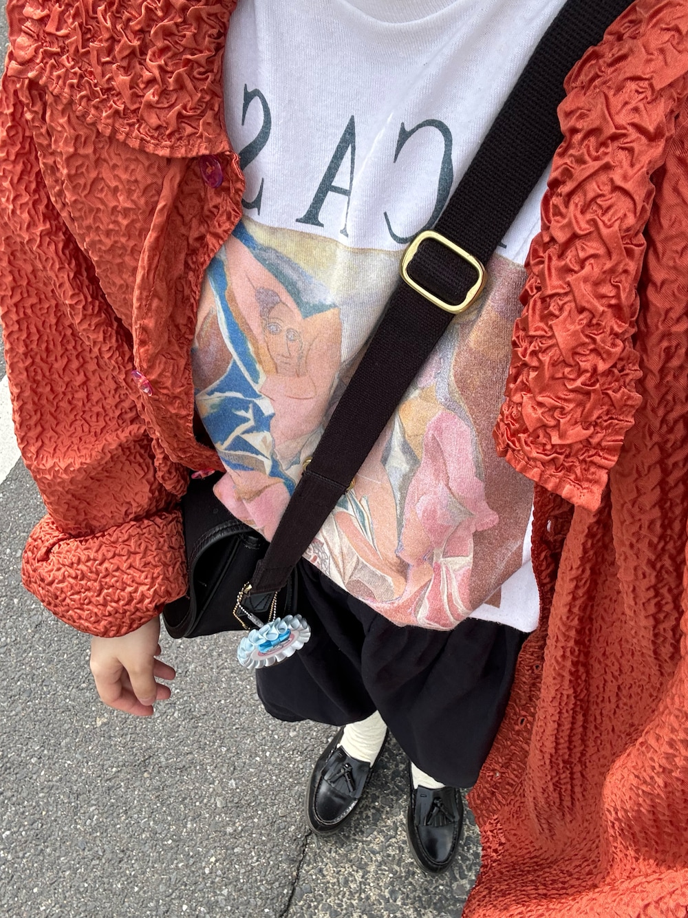 「古着、古着MIX、vintage、antique、ポップコーントップス、ハーフパンツ、HARUTA、ローファー、BRADY、夏コーデ、ファッションを楽しもう」｜「BRADYのBrady | AIRE（ショルダーバッグ、ブラック系）」を使った、みにまむさん（レディース・150cm）の夏コーディネートの1枚目の写真