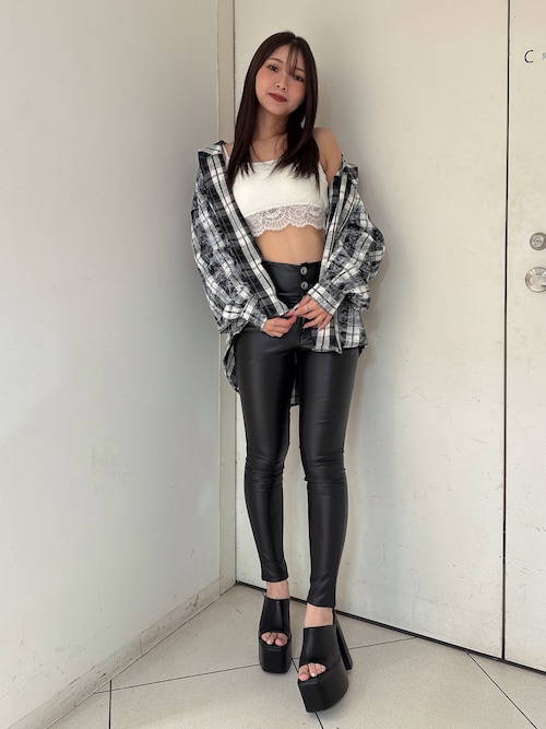 ハイウエストBACKクロスフェイクレザーパンツ ジェイダ GYDA ハイウエストBACKクロスフェイクレザーパンツ