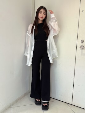 「GYDA（ジェイダ）のThick sole bijouストラップサンダル（サンダル、ブラック系）」を使った、arisaさん（レディース・155cm）の春コーディネート