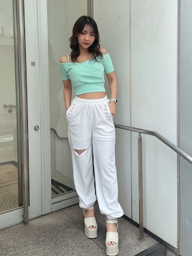 「155㎝コーデ」｜「アイテム（Tシャツ/カットソー）」を使った、arisaさん（レディース・155cm）の春コーディネート