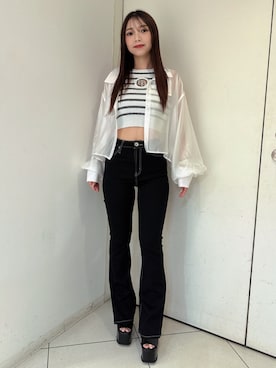 「GYDA（ジェイダ）のアンクルベルトチャンキーサンダル（サンダル、ブラック系）」を使った、arisaさん（レディース・155cm）の春コーディネート