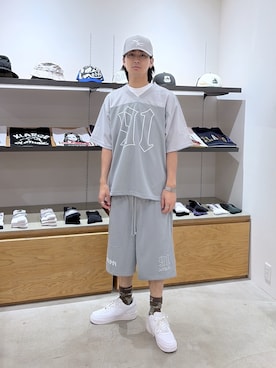 「XLARGE（エクストララージ）のOLD ENGLISH CAP（キャップ、グレー系）」を使った、川上拓巳さん（メンズ・172cm）の夏コーディネート