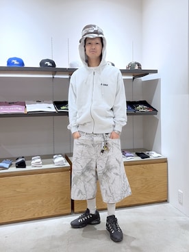 「XLARGE（エクストララージ）のアイテム」を使った、川上拓巳さん（メンズ・172cm）の夏コーディネート