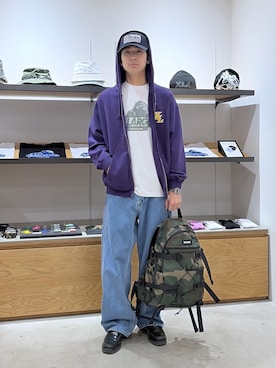 「Champion（チャンピオン）のアイテム（トップス）」を使った、川上拓巳さん（メンズ・172cm）の春コーディネート