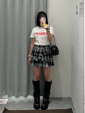 「3.3 Field Trip （3.3フィールドトリップ）の3.3 Field Trip／ダブルポケットレザーBAG（ハンドバッグ）」を使った、れーかさん（レディース・155cm）の夏コーディネート