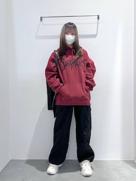 「NOT4NERD（ノットフォーナード）のアイテム（スウェット）」を使った、れーかさん（レディース・155cm）の秋コーディネート