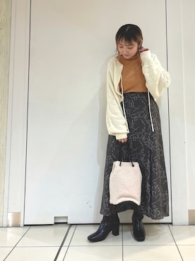 「Laugoa（ラウゴア）のアイテム」を使った、yacchiさん（レディース・149cm）の秋コーディネート