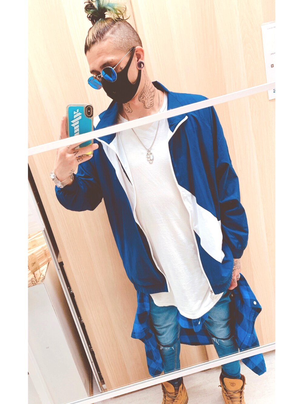 「summer」｜「ZARAのアイテム（Tシャツ/カットソー、ホワイト系）」を使った、vinnytknsさん（メンズ・180cm）の秋コーディネートの1枚目の写真