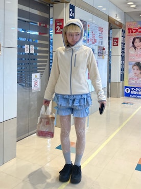 「Candy Stripper（キャンディストリッパー）のアイテム（パンツ）」を使った、保坂ななみさん（レディース・155cm）の秋コーディネート