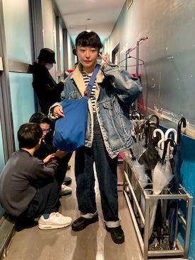 「MYSTERY RANCH（ミステリーランチ）のアイテム（ショルダーバッグ）」を使った、保坂ななみさん（レディース・155cm）の秋コーディネート