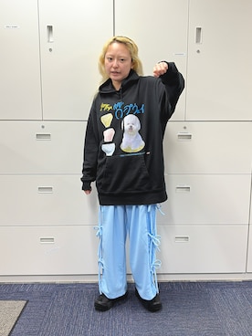 「SOLLON.（ソルロン）のドットリボンスウェットパンツ（スウェットパンツ、ブルー系）」を使った、保坂ななみさん（レディース・155cm）の春コーディネート