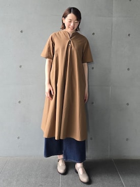 「LOISIR（ロワズィール）のコットンブロードAラインワンピース（ワンピース、ブラウン系）」を使った、ADIEU TRISTESSEさん（レディース・165cm）の夏コーディネート