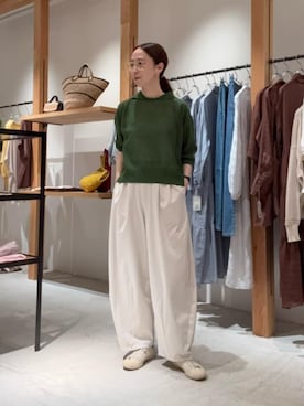 「LOISIR（ロワズィール）の綿ナイロンポンチバルーンパンツ（その他パンツ、ホワイト系）」を使った、ADIEU TRISTESSEさん（レディース・165cm）の夏コーディネート